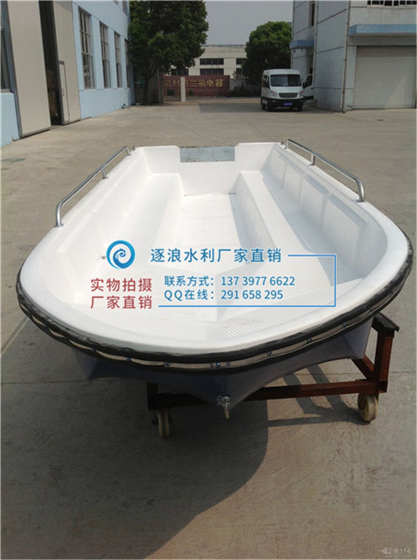 乘坐防汛冲锋舟出海垂钓或浮潜须要注重哪些事变？