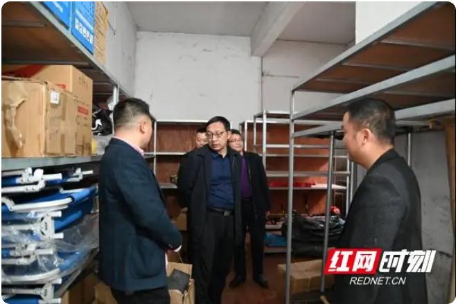 绥宁县人大常委会带领深切联点州里督导查抄防汛,丛林防火等使命