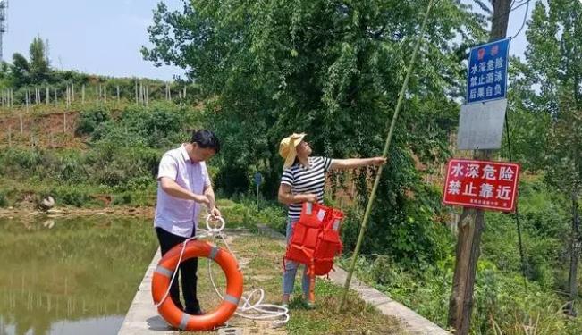 息烽县温泉镇|展开防汛宁静放哨 ，筑起汛期宁静营垒